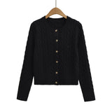 Round neck single breasted long sleeved sweater