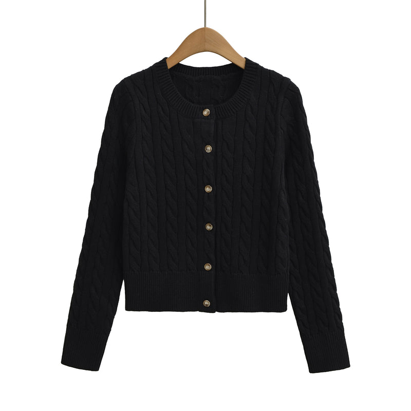 Round neck single breasted long sleeved sweater