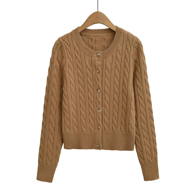 Round neck single breasted long sleeved sweater