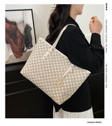 Large Capacity Commuting Tote Bags Fashionable Printed Pu Leather Handbag for Women College Students Class Handbags Shoulder Bag